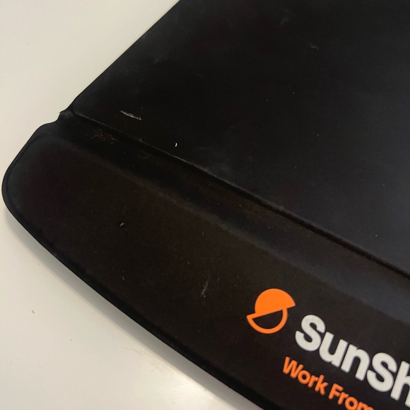 3/$10 🏷️ Sunshader Medium - Picture 7 of 9